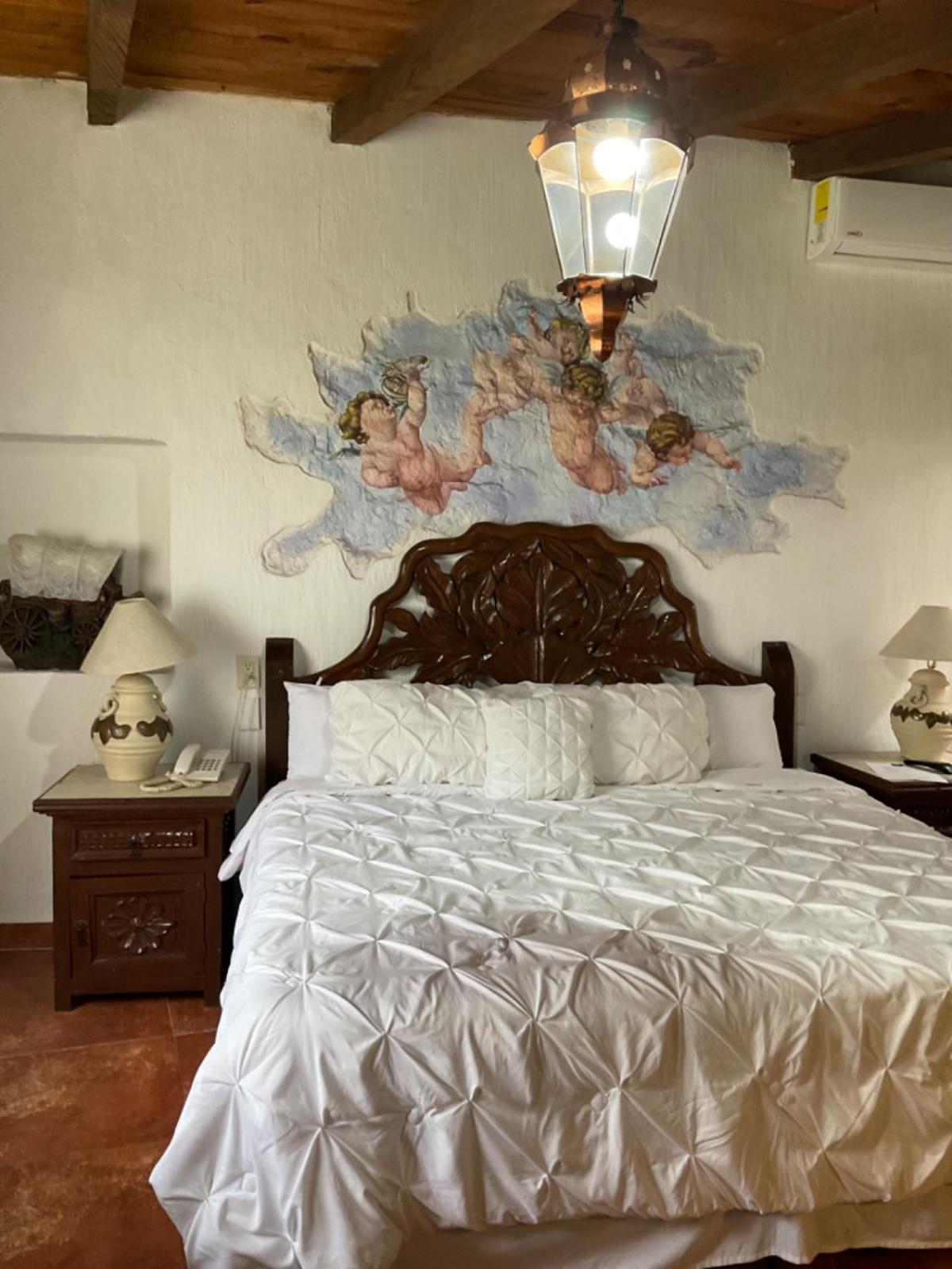 Villa San Jose Hotel & Suites Morelia Extérieur photo
