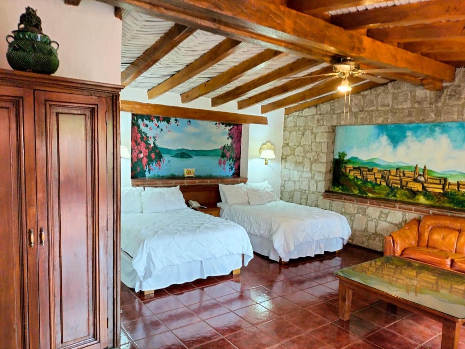 Villa San Jose Hotel & Suites Morelia Extérieur photo