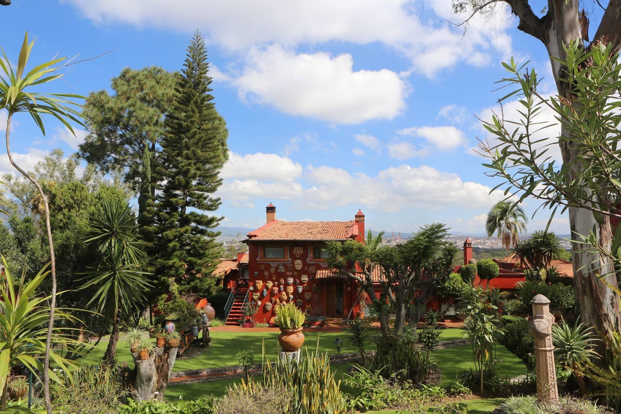 Villa San Jose Hotel & Suites Morelia Extérieur photo
